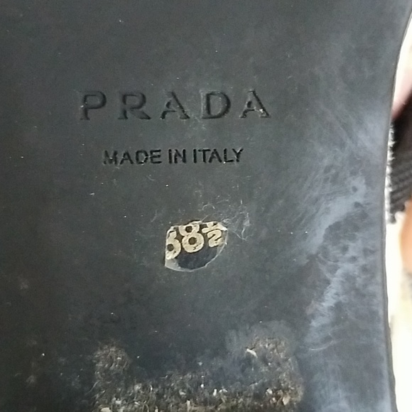 PRADA gently worn sandals! - Picture 3 of 3